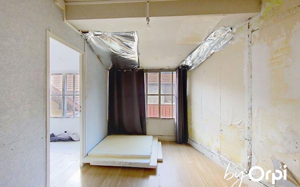 Maison à vendre    3 pièces • 128 m2 Saint-Éloy-les-Mines