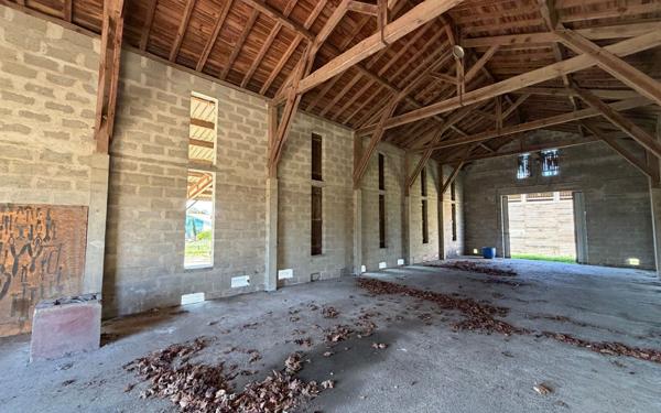 Maison à vendre    2 pièces •  Mugron