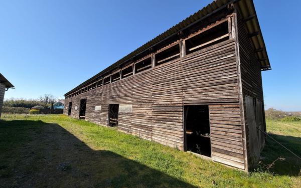 Maison à vendre    2 pièces •  Mugron