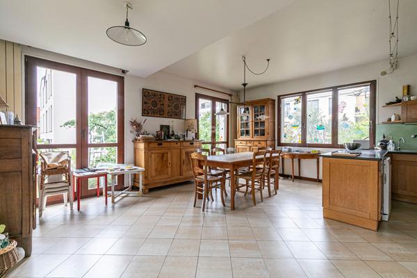 Maison CROISSY-SUR-SEINE 9 pièces - 6 chambres €995 000 ** - Référence 161600
