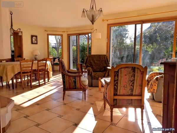 Maison à vendre à Saint-Avé dans le Morbihan (56890), ref : 56005-867