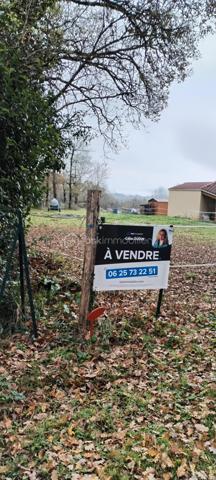 Terrain de loisirs de 2 551 m²