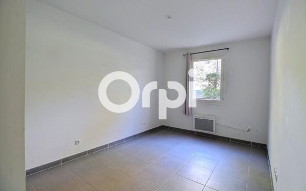 Appartement à vendre    2 pièces • 35 m2 Marseille 11