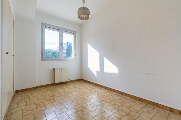 A vendre appartement de type 5 avec terrasse à Marseille - Saint Marguerite