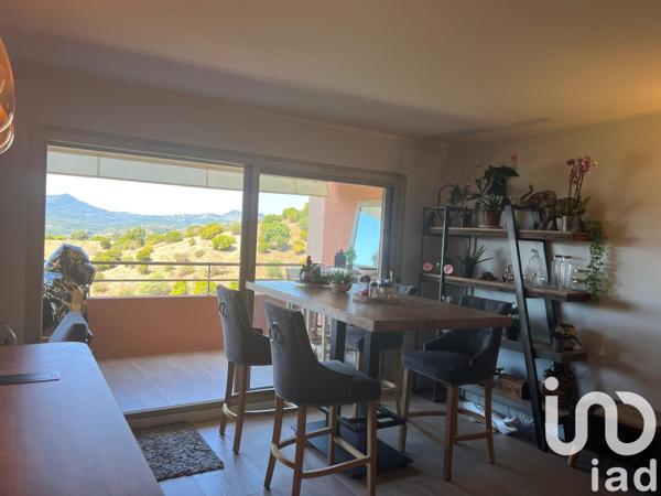 Appartement à vendre 3 pièces 73 m² Mandelieu-la-Napoule
