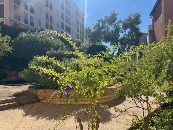 Marseille (13007) VENTE APPARTEMENT T4 114,40 M2 CARREZ TERRASSE 14 M2 VUE MER RES STANDING CORNICHE KENNEDY 13007 MARSEILLE