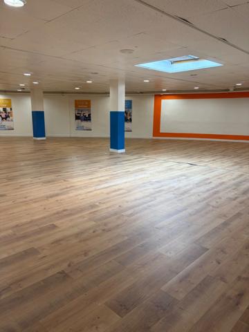 🏢 LOCAL COMMERCIAL / BUREAUX – 557 m² environ