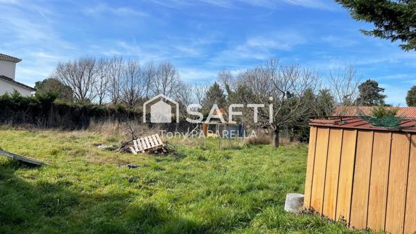 TERRAIN VIABILISÉ DE 960 M²