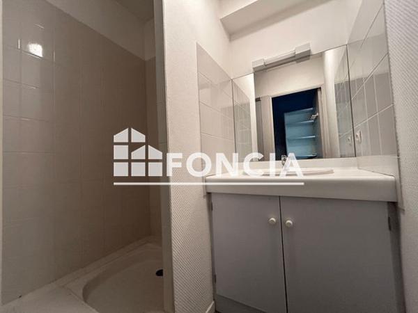 Location Studio 20.8 m² - 11 RUE CHANTEMERLE Poitiers 86000