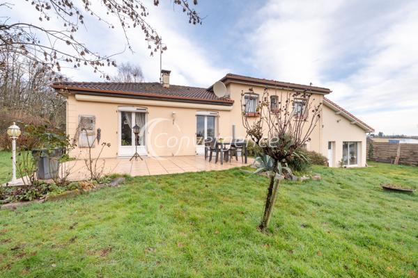 Maison
                                                                                                                                                                                                                                                                                                                        4 pièce(s)                                                                                                                                                                                                          3 chambre(s)                                                                                                                                                                                                          91.3  m²