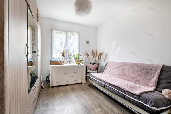Maison
                                                                                                                                                                                                                                                                                                                        4 pièce(s)                                                                                                                                                                                                          3 chambre(s)                                                                                                                                                                                                          91.3  m²