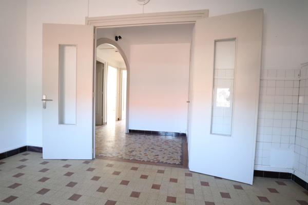 65m² - T2 - RUE CARNOT - CENTRE VILLE/ANGLE LOUIS BLANC