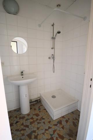 65m² - T2 - RUE CARNOT - CENTRE VILLE/ANGLE LOUIS BLANC