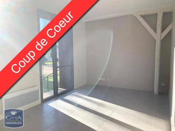 Appartement à louer 3 pièces 78.48m² Fontenay-le-Comte (85200)