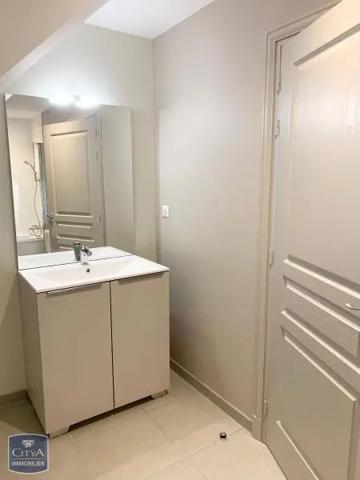 Appartement à louer 3 pièces 78.48m² Fontenay-le-Comte (85200)