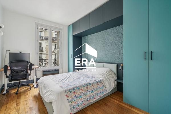 Appartement Paris 3 pièce(s) 52.34 m2