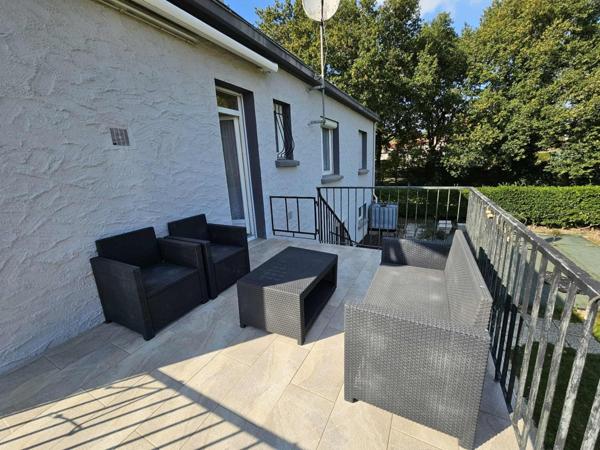 Maison à LA ROCHE-SUR-YON, 85000 - 7 pièces 166m²