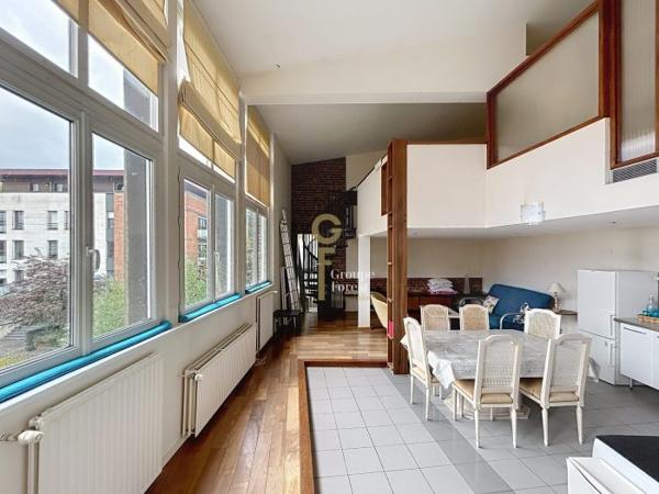 Maison mitoyenne 2 côtés Croix Secteur Croix-Hem-Roubaix 226 m²