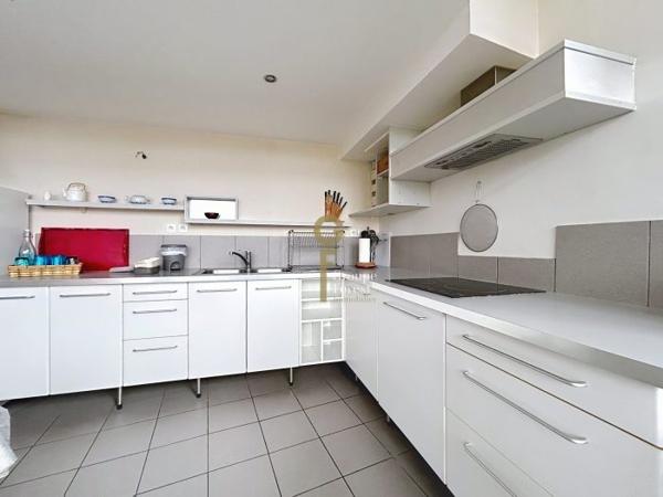 Maison mitoyenne 2 côtés Croix Secteur Croix-Hem-Roubaix 226 m²