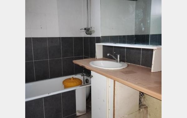 Vente Appartement P2 à rafraîchir Nimes   