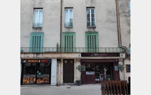 Vente Appartement P2 à rafraîchir Nimes   