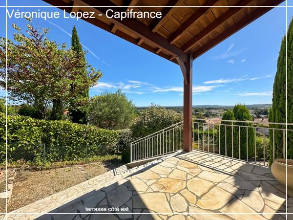 Exclusivité, Bon-Encontre, maison située sur les hauteurs, 112 m² habitables, 4 pièces. Grand jardin. Cellier, garage, atelier.