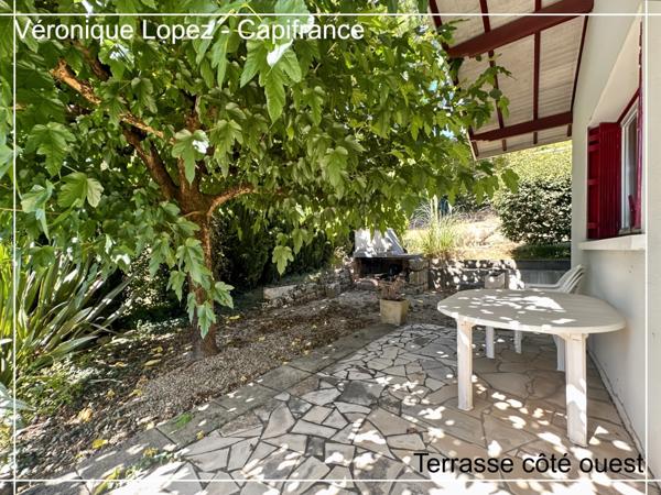 Exclusivité, Bon-Encontre, maison située sur les hauteurs, 112 m² habitables, 4 pièces. Grand jardin. Cellier, garage, atelier.