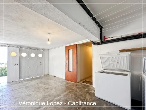 Exclusivité, Bon-Encontre, maison située sur les hauteurs, 112 m² habitables, 4 pièces. Grand jardin. Cellier, garage, atelier.