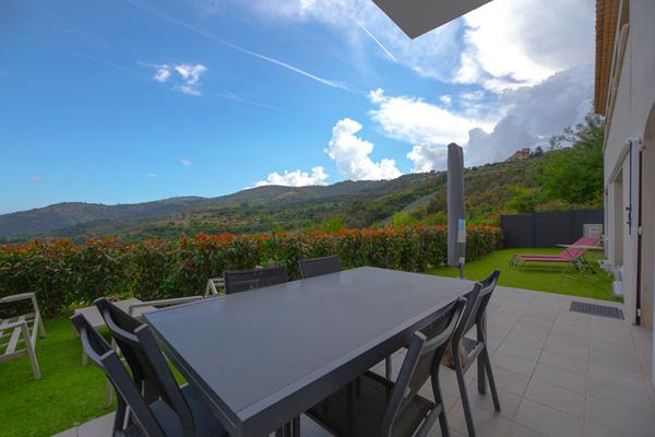 Maison Pegomas vue mer et tanneron