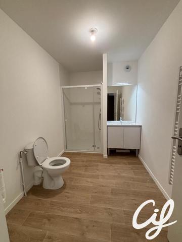 Appartement T1 LA CHAPELLE SUR ERDRE - 35.86 m2  632 Euros