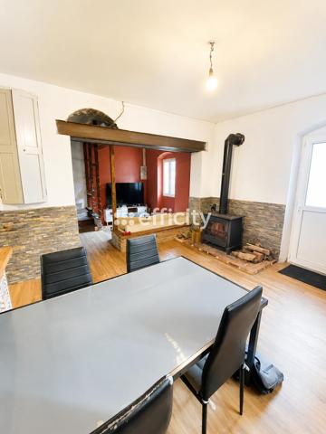 Maison
         3 pièces
        - 70 m² 159 000 € *