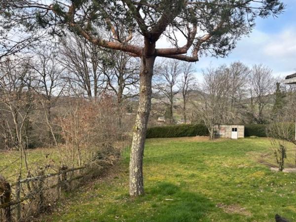 Maison, 2 chambres, garage, jardin 1439 m2