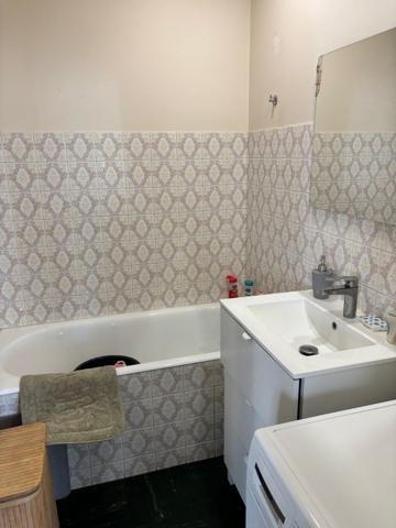 Maison, 2 chambres, garage, jardin 1439 m2