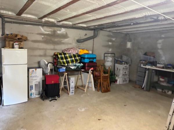 Maison, 2 chambres, garage, jardin 1439 m2