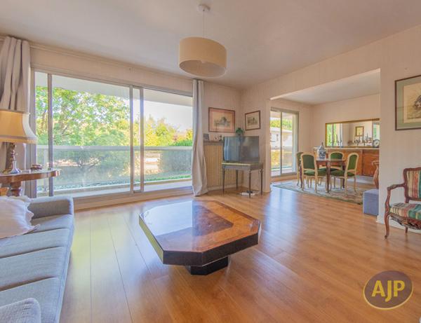 Vente appartement Le Bouscat : 326 000 € - AJP Immobilier Bordeaux Chartrons