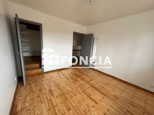 Location Maison 4 pièces 80.97 m² - 12 CHEMIN DE LA RONZE St Pierre La Palud 69210