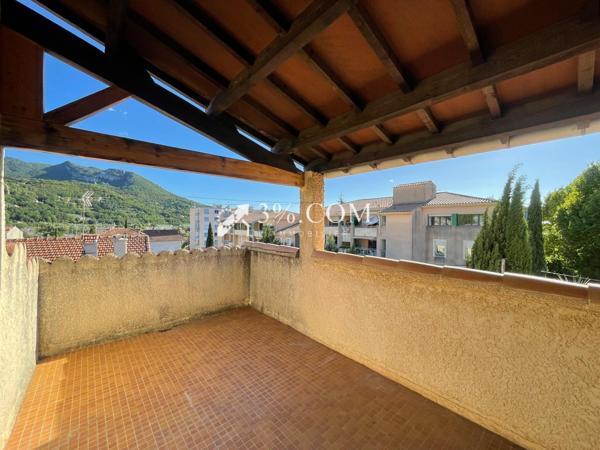 Duplex 3 pièce(s) 2 chambre(s) 81 m²