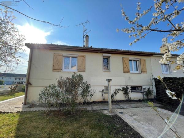 Pavillon à vendre à Nogent-le-Rotrou dans l'Eure-et-Loir (28400), ref : 11247/276   
Plateau St-Jean