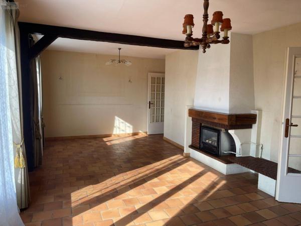 Pavillon à vendre à Nogent-le-Rotrou dans l'Eure-et-Loir (28400), ref : 11247/276   
Plateau St-Jean