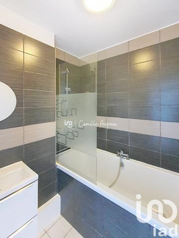 Appartement à vendre 4 pièces 68 m² Caluire-et-Cuire