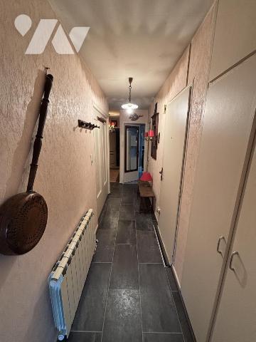 Appartement T3 (env. 70 m² habitables) au 3ème et dernier étage (sans ascenseur)