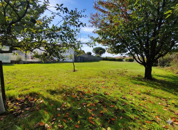 Terrain coup de cœur à Meschers-sur-Gironde – 1 500 m² viabilisés, secteur calme et recherché