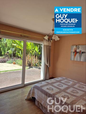 A VENDRE MAISON TERRAIN PISCINE 2 GARAGES