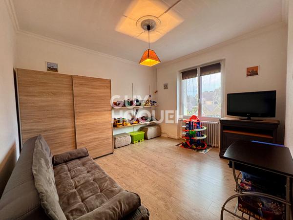 Maison familiale à Ciry-le-Noble - 4 chambres, piscine chauffée et sous-sol