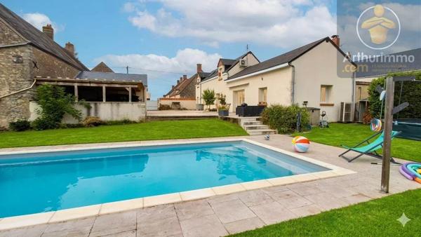 Vente                                                      Maison
                        
                     8 pièces                      207 m2                     à Messas