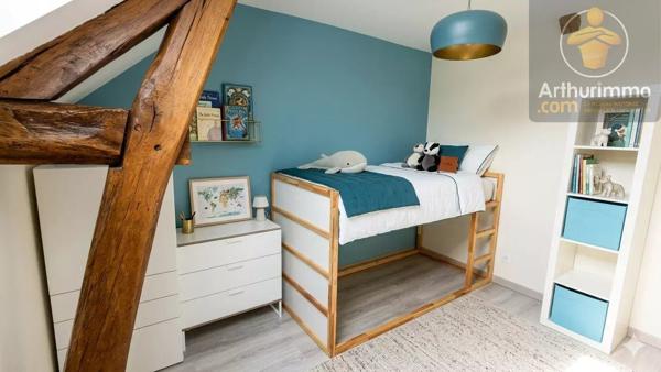 Vente                                                      Maison
                        
                     8 pièces                      207 m2                     à Messas