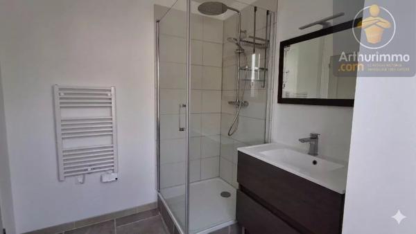 Vente                                                      Maison
                        
                     8 pièces                      207 m2                     à Messas