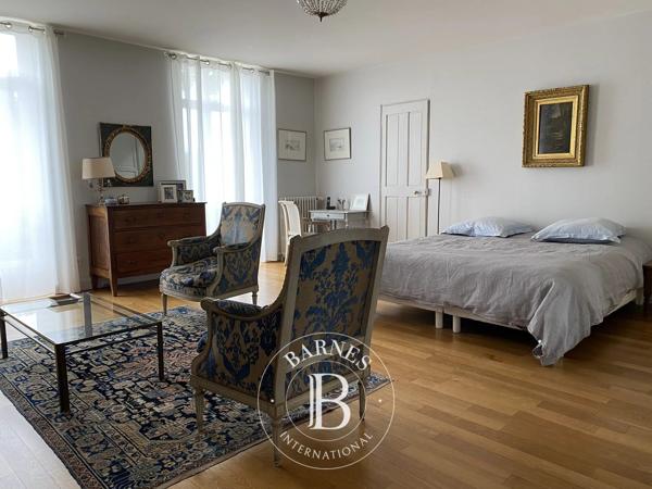Blois, Propriété 9 Chambres -  630 m² à vendre