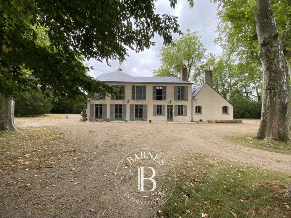 Blois, Propriété 9 Chambres -  630 m² à vendre