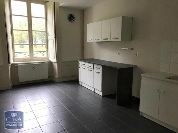 Appartement à louer 3 pièces 102.68m²